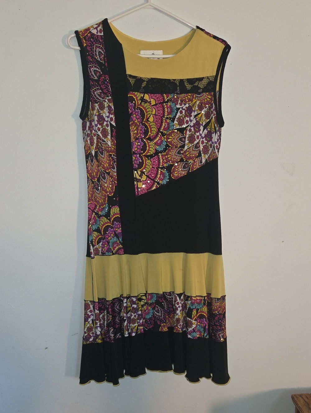 Sleeveless Patchwork Print Dress in Mustard and Black